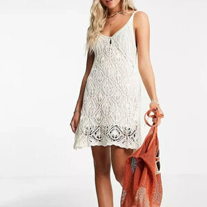 Elegant White Lace Mini Dress